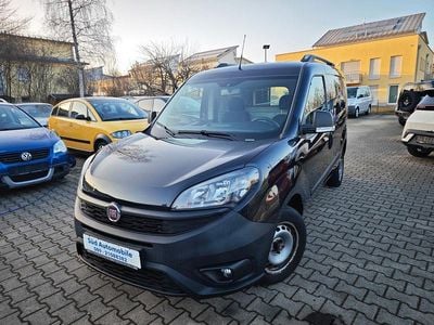 Gebraucht Fiat Doblò Trekking 95 PS (69 kW) 2020 Schwarz Van / Kleinbus