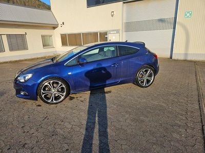 Opel Astra GTC