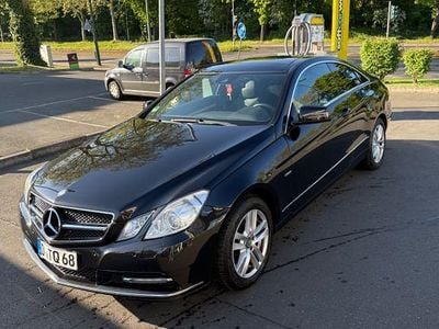 Usata Mercedes E200 Avantgarde 184 CV (135 kW) 2011 Nero Coupé