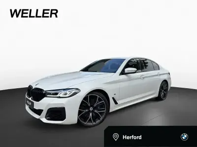 Brugt BMW M550 Shadowline 530 HK (389 kW) 2022 Hvid Sedan
