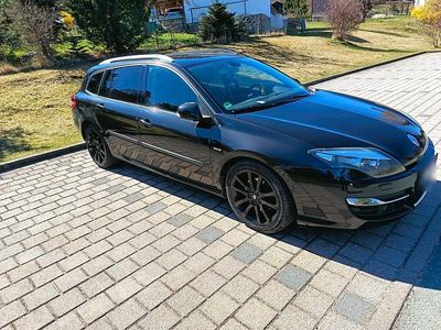 Second-hand Renault Laguna III 150 CP (110 kW) 2014 Negru Break