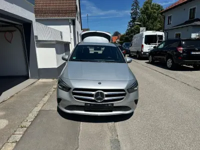 Gebraucht Mercedes B220 190 PS (139 kW) 2018 Grau Kleinwagen