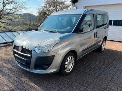 Gebraucht Fiat Doblò 95 PS (69 kW) 2011 Grau Van / Kleinbus