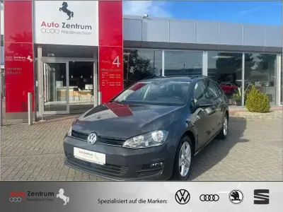 Gebraucht VW Golf VII Comfortline 150 PS (110 kW) 2017 Uranograu Kombi