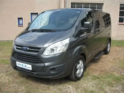 Gebraucht Ford Tourneo Custom Titanium 131 PS (96 kW) 2017 Magneticgrau (metallic) Van