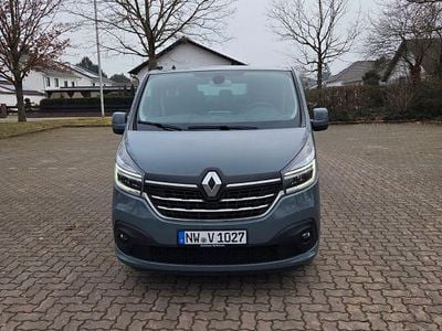 Grau Gebraucht 2020 Renault Trafic Van / Kleinbus | 19.500 € (Guter Preis)