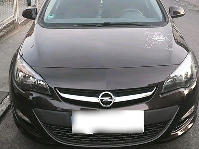Gebraucht Opel Astra 179 PS (131 kW) 2013 Braun Kombi