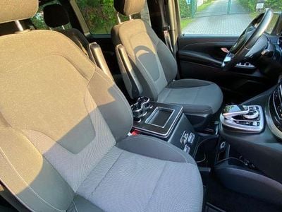 Mercedes V250