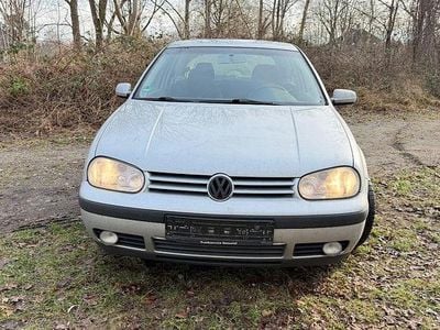 Grau Gebraucht 2002 VW Golf Comfortline Limousine | 999 € (Guter Preis)