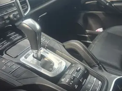 Usata Porsche Cayenne Platinum Edition 300 CV (220 kW) 2013 Nero SUV