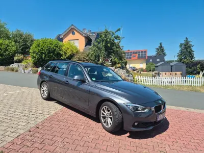Gebraucht BMW 320 Advantage 184 PS (135 kW) 2018 Grau Kombi