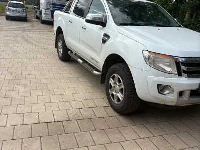 Gebraucht Ford Ranger 150 PS (110 kW) 2015 Weiß Pickup