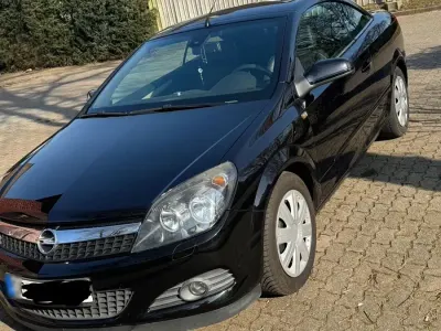 Gebraucht Opel Astra 140 PS (102 kW) 2006 Schwarz Cabrio