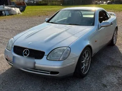 Gebraucht Mercedes SLK230 193 PS (141 kW) 1997 Silber Cabrio