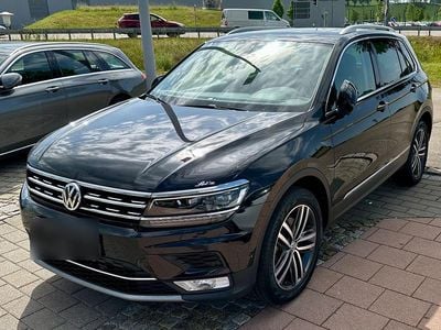 Gebraucht VW Tiguan Highline 179 PS (131 kW) 2016 Schwarz SUV