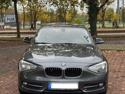 Gebraucht BMW 118 Sport Line 143 PS (105 kW) 2012 Grau Kleinwagen