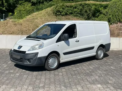 Gebraucht Peugeot Expert 120 PS (88 kW) 2010 Weiß Van