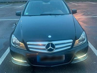 Gebraucht Mercedes C200 184 PS (135 kW) 2012 Schwarz Limousine