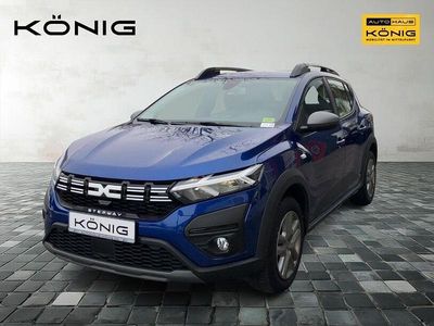 Ironblau Gebraucht 2023 Dacia Sandero Expression Limousine | 16.990 € (Fairer Preis)