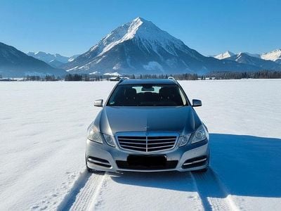 Gebraucht Mercedes E220 Avantgarde 170 PS (125 kW) 2012 Grau Kombi