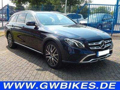 Cavansitblau metalliclack Gebraucht 2020 Mercedes E220 All-Terrain Kombi | 29.980 €