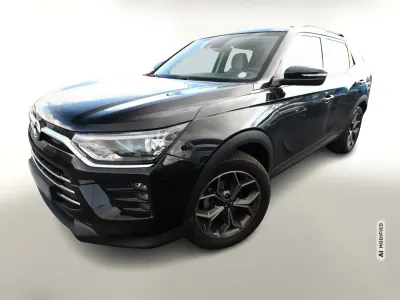Gebraucht SsangYong Korando 163 PS (119 kW) 2020 Schwarz metallic