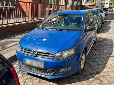 Gebraucht VW Polo 75 PS (55 kW) 2012 Blau Kleinwagen