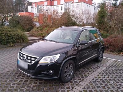 Schwarz Gebraucht 2011 VW Tiguan R SUV | 8.900 € (Fairer Preis)