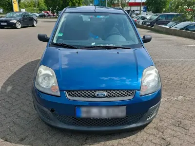 Gebraucht Ford Fiesta 69 PS (50 kW) 2007 Blau Kleinwagen