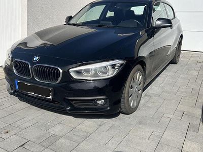 Gebraucht BMW 116 109 PS (80 kW) 2015 Schwarz Kleinwagen