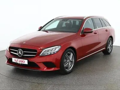 Gebraucht Mercedes C300 Avantgarde 258 PS (189 kW) 2018 Rot Kombi