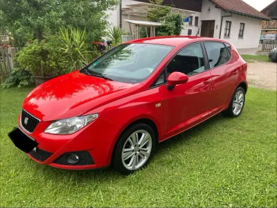 Gebraucht Seat Ibiza 85 PS (62 kW) 2011 Rot Kleinwagen