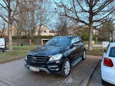 Gebraucht Mercedes ML350 258 PS (189 kW) 2012 Schwarz SUV