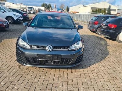 Gebraucht VW Golf VII GTD 184 PS (135 kW) 2016 Carbon steel grey metallic Kombi