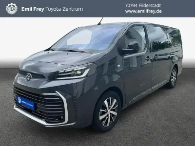 Gebraucht Toyota Proace Verso Club 177 PS (130 kW) 2024 Titanium grey metallic Kombi