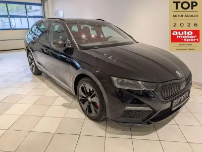 Używany Skoda Octavia RS 245 KM (180 kW) 2024 Czarny Kombi