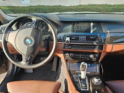Braun Gebraucht 2013 BMW 525 Luxury Line Kombi | 8.300 € (Teuer)