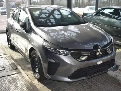 Neu Mitsubishi Colt Basis 67 PS (49 kW) 2025 Achatgrau Kleinwagen