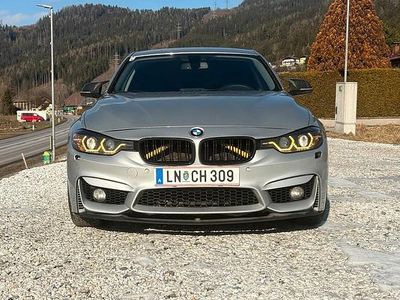 Gebraucht BMW 318 143 PS (105 kW) 2014 Grau Limousine