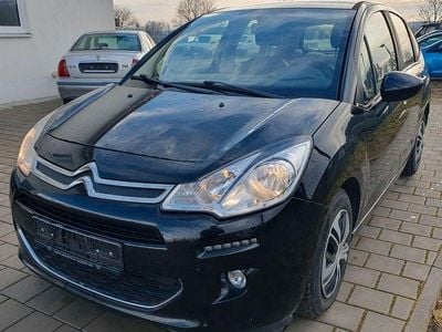 Schwarz Gebraucht 2017 Citroën C3 PureTech Limousine | 5.200 € (Fairer Preis)