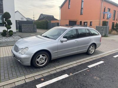 Mercedes C200