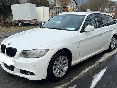 Gebraucht BMW 320 184 PS (135 kW) 2011 Weiß Kombi