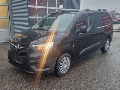 Gebraucht Opel Combo Selection 110 PS (80 kW) 2020 Onyx schwarz/black Van / Kleinbus