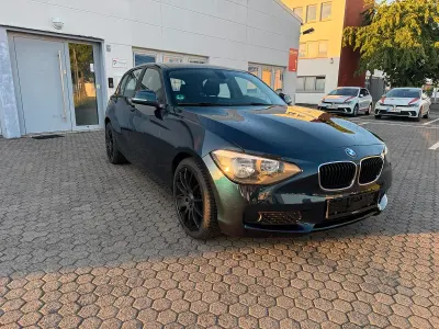 Gebraucht BMW 116 116 PS (85 kW) 2013 Blau Kleinwagen