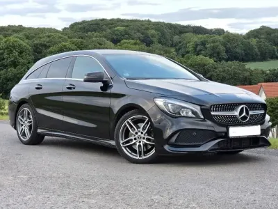 Gebraucht Mercedes CLA220 AMG line 177 PS (130 kW) 2018 Schwarz Limousine