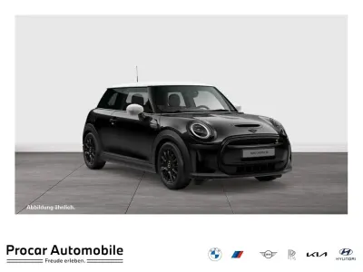 Gebraucht Mini Cooper SE Classic 135 kW (184 PS) 2023 Schwarz Kleinwagen