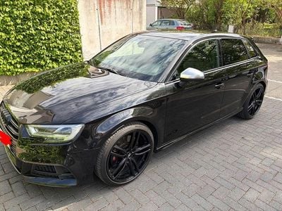 Second-hand Audi S3 Ambiente 300 CP (220 kW) 2019 Negru Berlinǎ