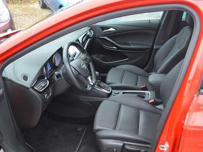 Gebraucht Opel Astra Innovation 125 PS (91 kW) 2019 Rot Limousine