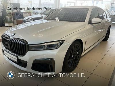 Gebraucht BMW 750 Sport Line 530 PS (389 kW) 2021 Mineralweiß Limousine