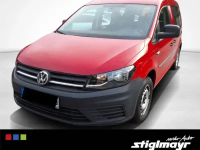 Usata VW Caddy Basis 102 CV (75 kW) 2018 Rosso Monovolume
